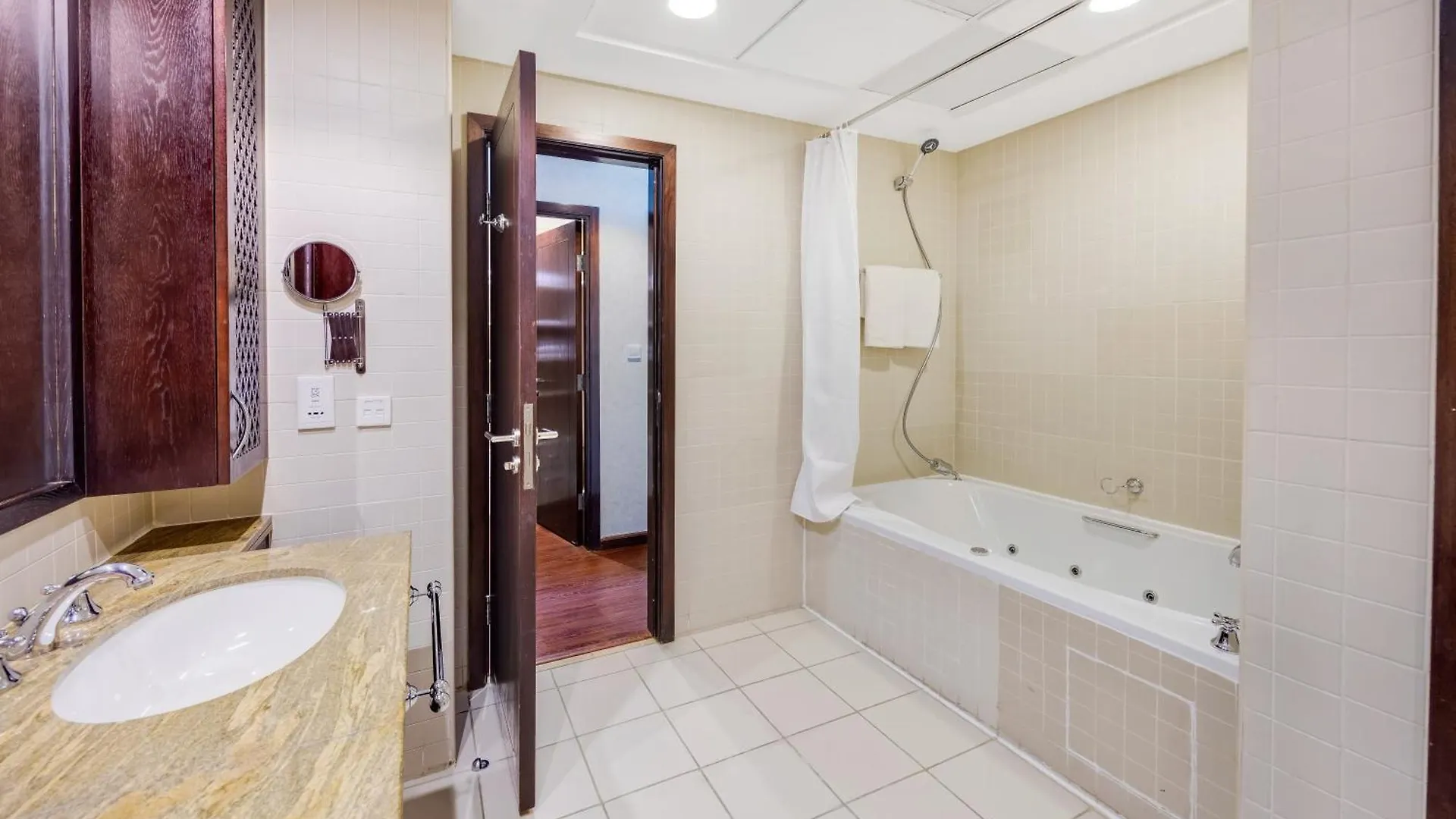 Durrani Homes - Alluring 5Br Penthouse With Burj Khalifa And Fountain View Dubai Apartment