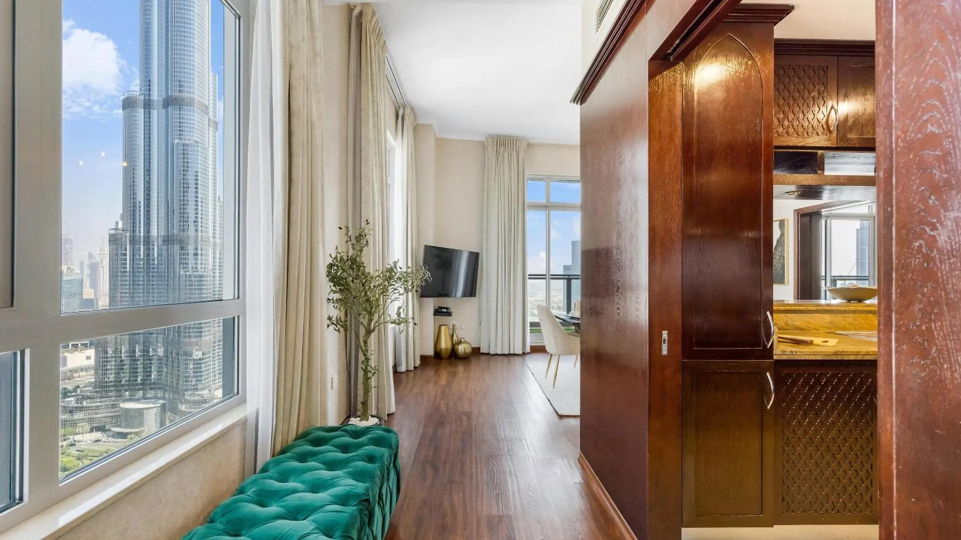 Durrani Homes - Alluring 5Br Penthouse With Burj Khalifa And Fountain View Dubai