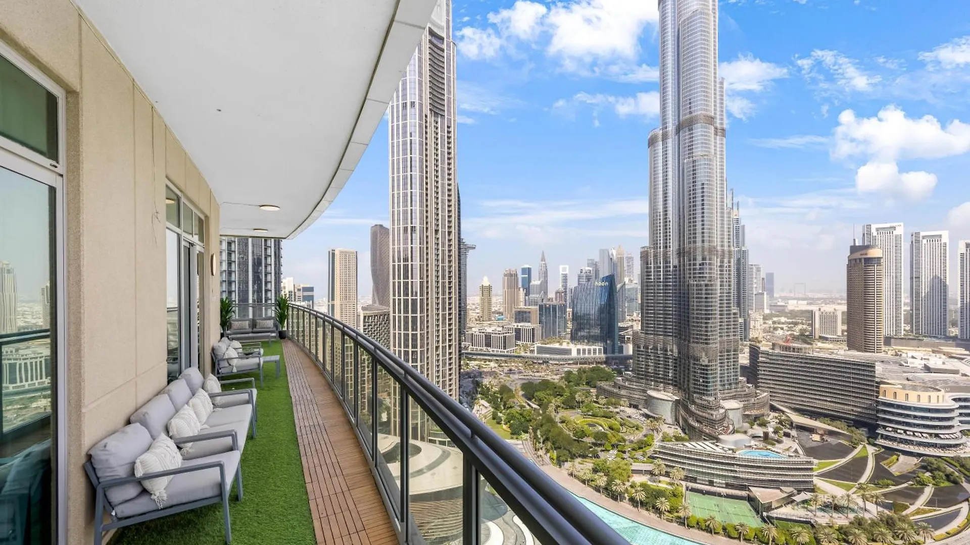 Durrani Homes - Alluring 5Br Penthouse With Burj Khalifa And Fountain View Dubai 0*,